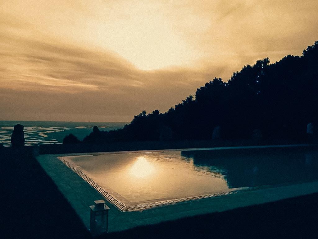 Chiatri Holiday Prato Verde المظهر الخارجي الصورة